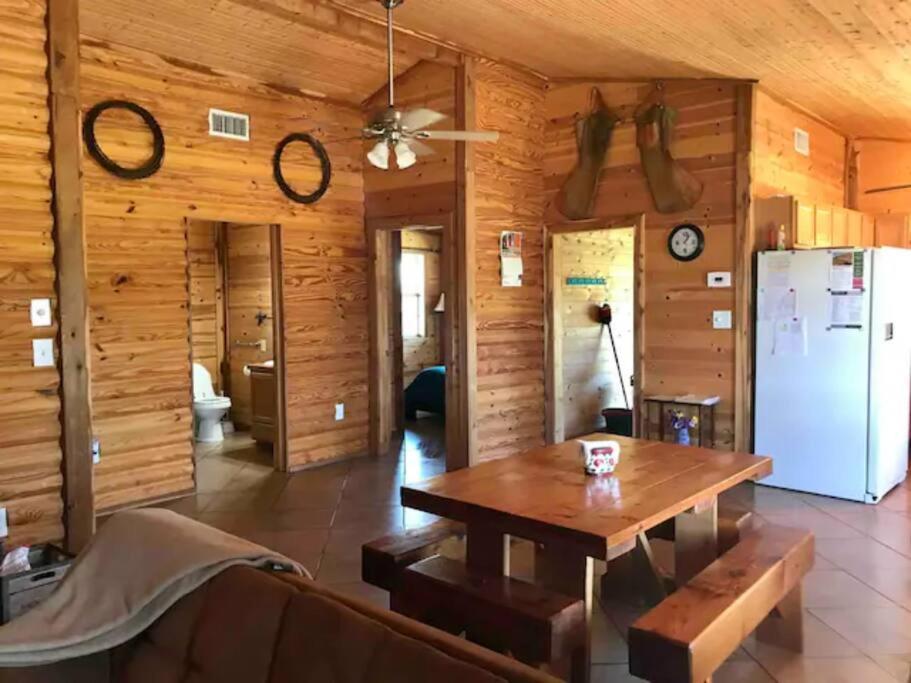 Cottonwood Creek Cabins - Alpine, Tx Ngoại thất bức ảnh